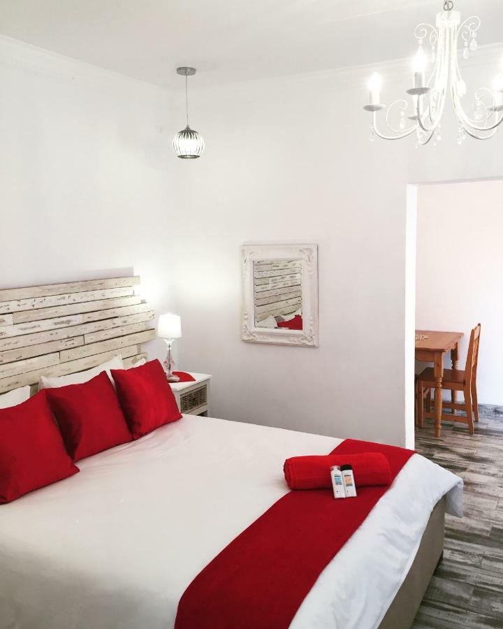 Esmarline Lodge Brits Exterior foto